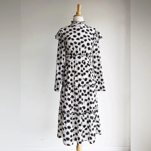 GLAMOROUS | Bloom Tiered Maxi Dress | 4 - Picture 5 of 11